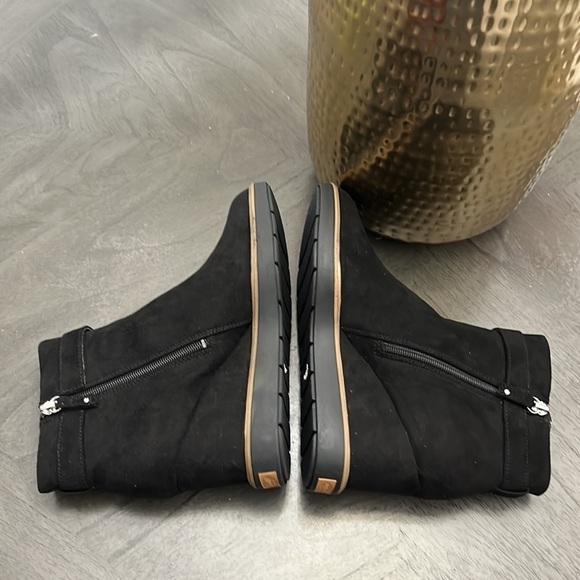 Dr. Scholl's Women's Jacinda Ankle Boot - Picture 8 of 10